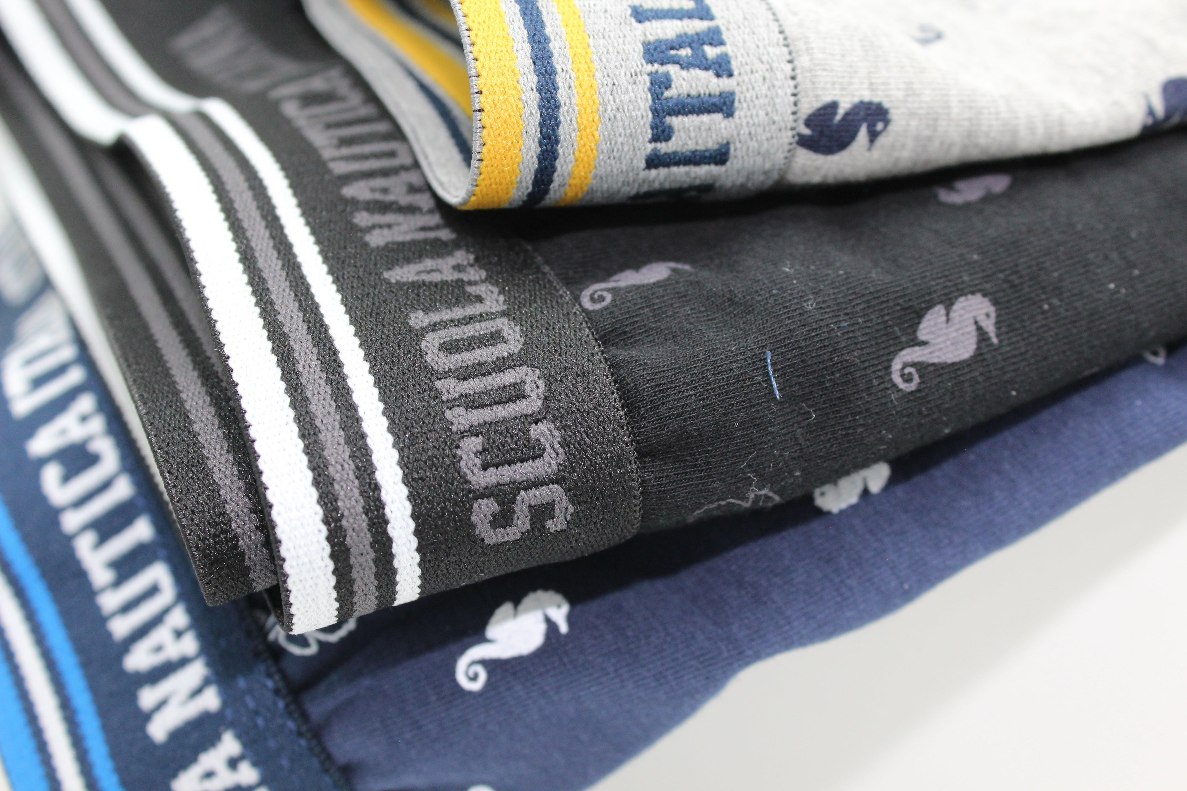 Per un Uomo è Meglio Portare Slip o Boxer? Scopri la Scelta Ideale