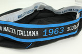 Logo esclusivo: Elasticizzato in vita con il prestigioso emblema "Scuola Nautica Italiana" e un simpatico polipo cartoon, simbolo di stile marinaro.

🎨 Fantasia estiva: Motivi vibranti e colori vivaci (Boxer uomo fantasia in pure cotone) che ricordano il mare e l'avventura.

👕 Comfort totale: Tessuto intimo uomo elasticizzato, con cintura morbida che si adatta perfettamente senza stringere.
💯 Qualità premium: Cotone traspirante e resistente, garantisce freschezza tutto il giorno.
