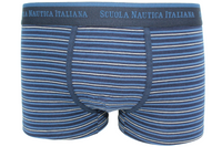 Caratteristiche distintive:
Logo esclusivo: Vita elasticizzata con il badge ricamato "Scuola Nautica Italiana"
Design iconico: Boxer uomo fantasia in pure cotone con eleganti strisce marine (blu intenso, grigio classico, nero assoluto)
Confezione regalo: Set da 6 pezzi - il miglior regalo per l'estate
Comfort superiore: Tessuto elastico ultra-traspirante con cintura morbida e anti-pressione