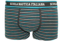Regalo Estivo Perfetto con Stile Marinaresco! Scopri la collezione esclusiva di boxer da uomo Scuola Nautica Italiana: 6 boxer uomo in 100% cotone nella nuova fantasia a strisce nei toni nero, grigio e blu. Un mix perfetto tra design ricercato e comfort tecnicoper un Intimo Uomo che unisce moda e funzionalità. Caratteristiche iconiche: Logo di prestigio: Vita elasticizzata con il distintivo "Scuola Nautica Italiana"ricamato. Fantasia estiva: Boxer uomo fantasia in pure cotone con strisce marine