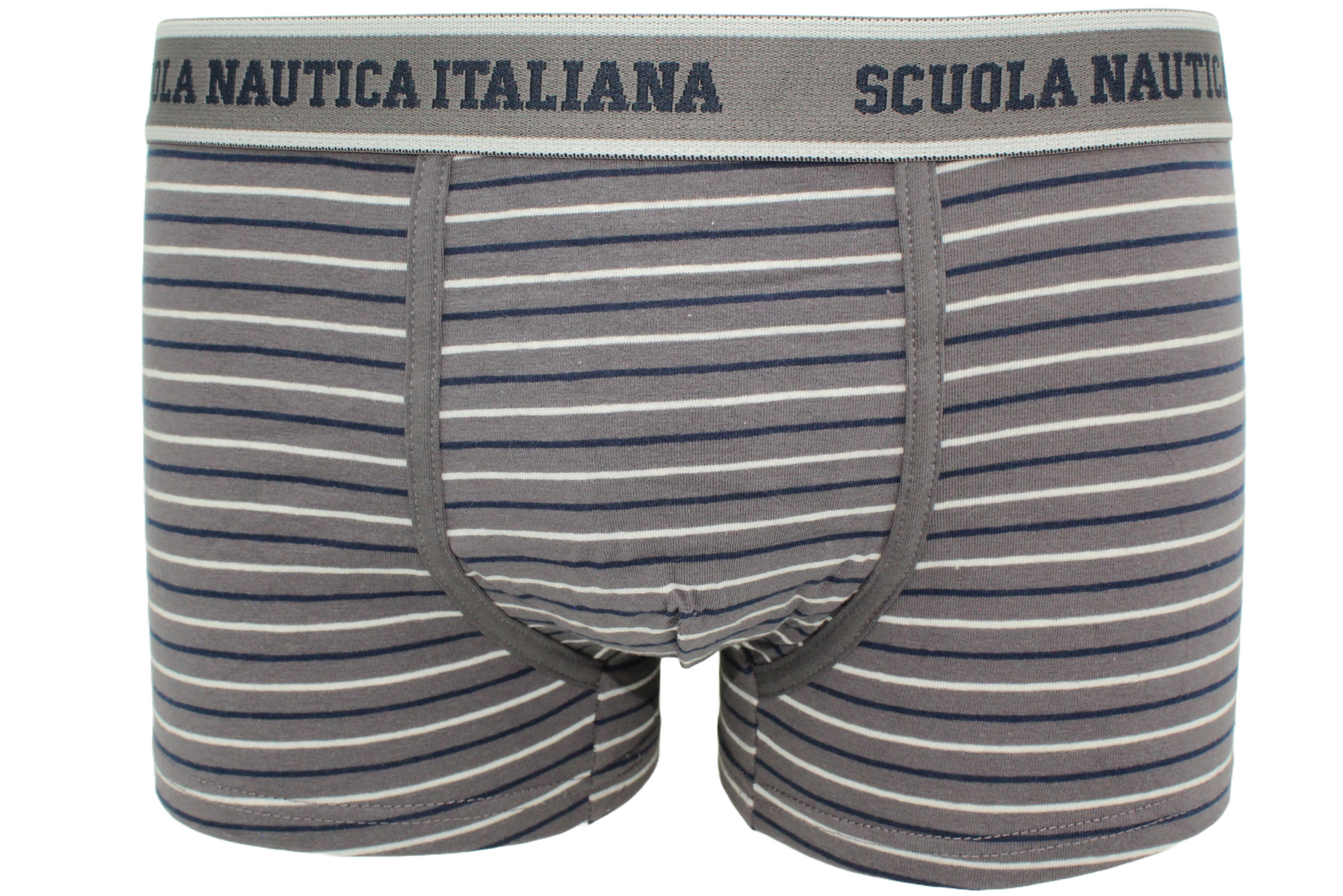 Regalo Estivo Perfetto con Stile Marinaresco! Scopri la collezione esclusiva di boxer da uomo Scuola Nautica Italiana: 6 boxer uomo in 100% cotone nella nuova fantasia a strisce nei toni nero, grigio e blu. Un mix perfetto tra design ricercato e comfort tecnicoper un Intimo Uomo che unisce moda e funzionalità. Caratteristiche iconiche: Logo di prestigio: Vita elasticizzata con il distintivo "Scuola Nautica Italiana"ricamato. Fantasia estiva: Boxer uomo fantasia in pure cotone con strisce marine(blu/grigio s