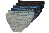 Scuola Nautica Italiana sono disponibili in una varietà di fantasie e colori, tra cui il classico slip americano, il sexy slip uomo e il contrasto di strisce tricolore: blu scuro, azzurro e bianco, rosso, nero e grigio, verde, grigio e nero. Indipendentemente dal tuo stile, troverai sicuramente il miglior intimo uomo per te.