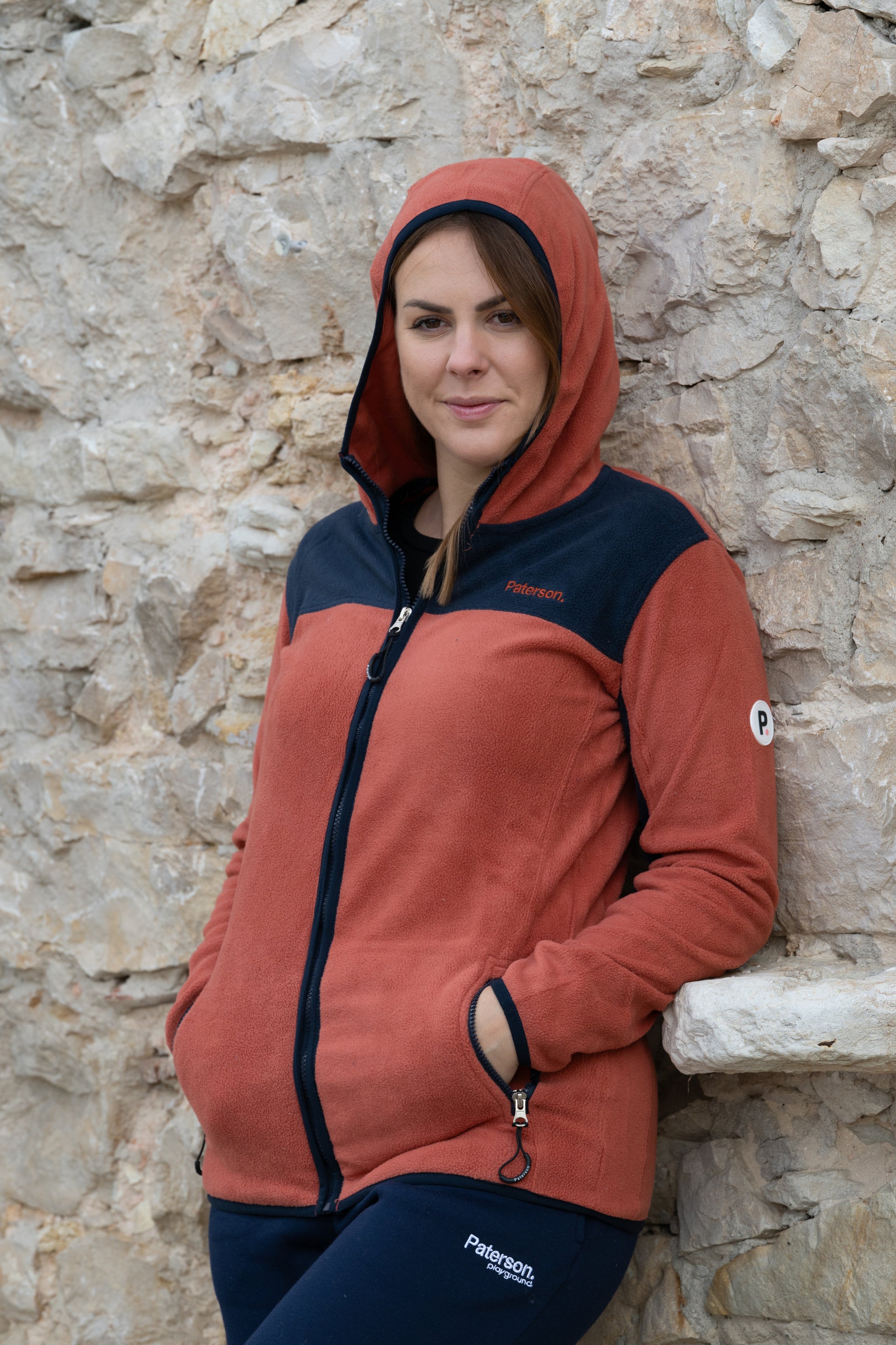 Maglia con cappuccio e zip da donna in tessuto pile - PATW33