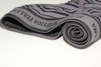 Il design di questi Slip è all’avanguardia: il contrasto blu e nero, il contrasto grigio e bianco e il contrasto giallo e blu aggiungono un tocco di personalità al tuo intimo. La cintura elasticizzata con il logo di Scuola Nautica Italiana dona un ulteriore tocco di sofisticatezza, rendendo questi Slip perfetti non solo per il comfort, ma anche per chi desidera esprimere il proprio stile, anche in intimo.